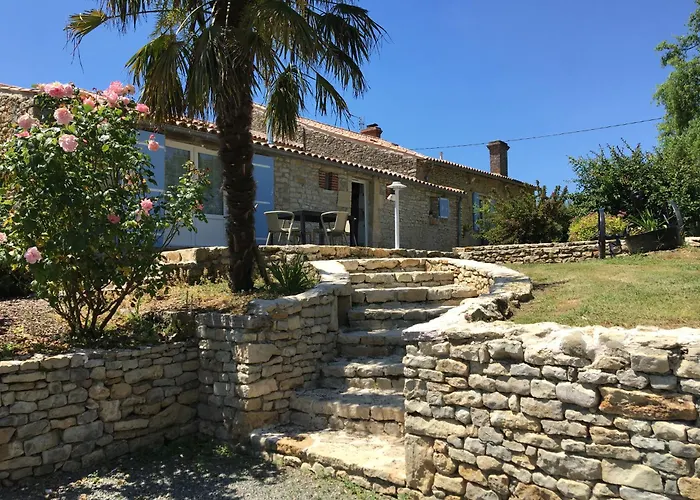 Hébergement de vacances La Frouardière, 3 De Charme *